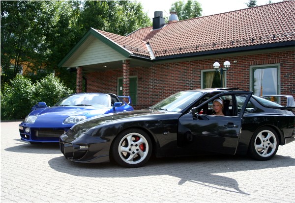 KEEPDSGN Glossy Black Front Bumper Lip Spoiler For Porsche 944 – With Adjustable Strut Rods