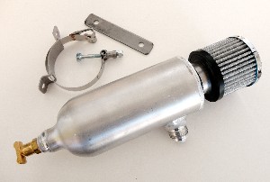 UNIVERSAL BREATHER TANK w/-12 FITTING
